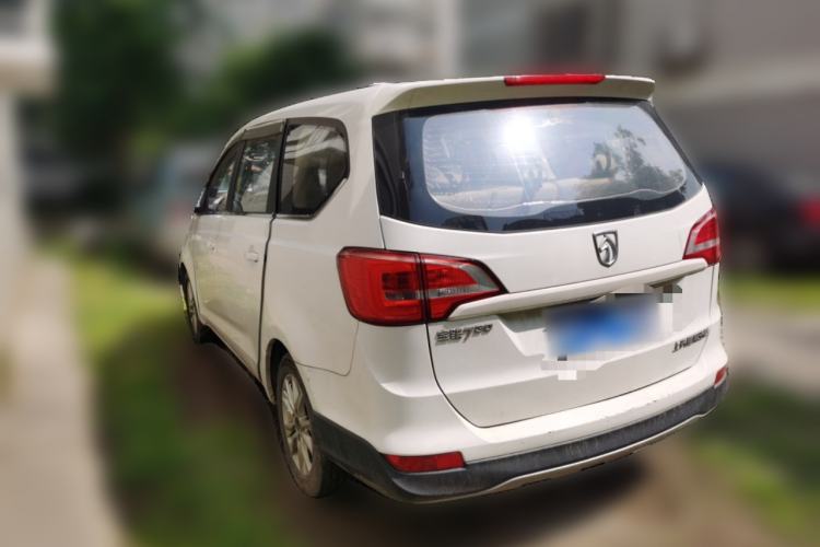 Used Baojun 730 2016 Revised 1.5L Manual Standard Version 7 Seats China V Emission Standard Rear Left 45 Deg