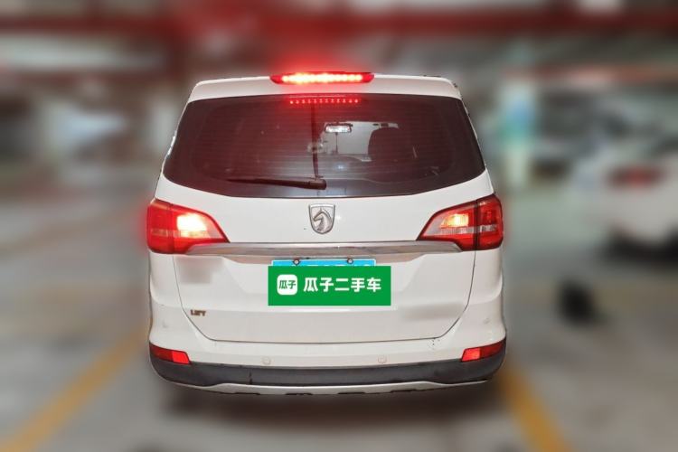 Used Baojun 730 2016 1.5T Manual Comfort Version 7 Seats Rear