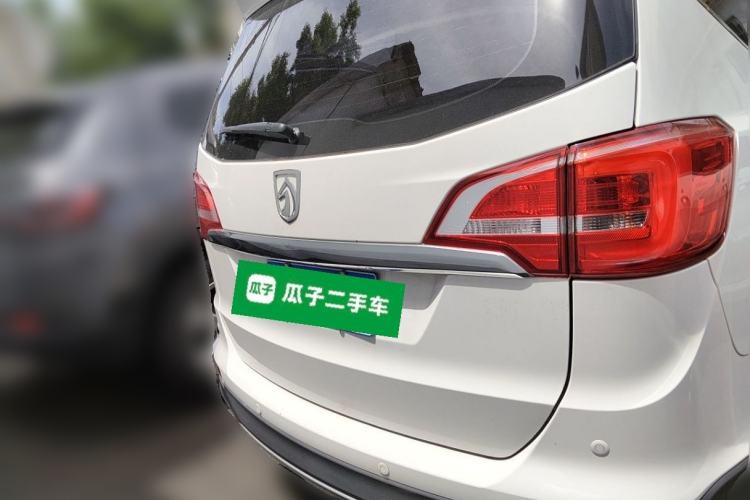 Used Baojun 730 2016 1.5L Manual Comfort Version 7 Seats China V Emission Standard Rear