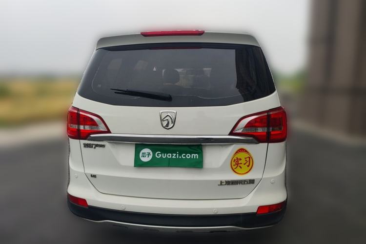 Used Baojun 730 2016 1.5T Manual Comfort Version 7 Seats Rear