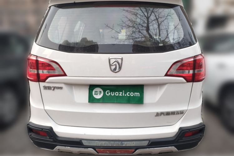 Used Baojun 730 2016 Revised 1.5L Manual Standard Version 7 Seats China V Emission Standard Rear