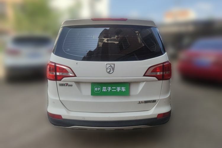 Used Baojun 730 2016 1.5L Manual Standard Version 7 Seats Rear