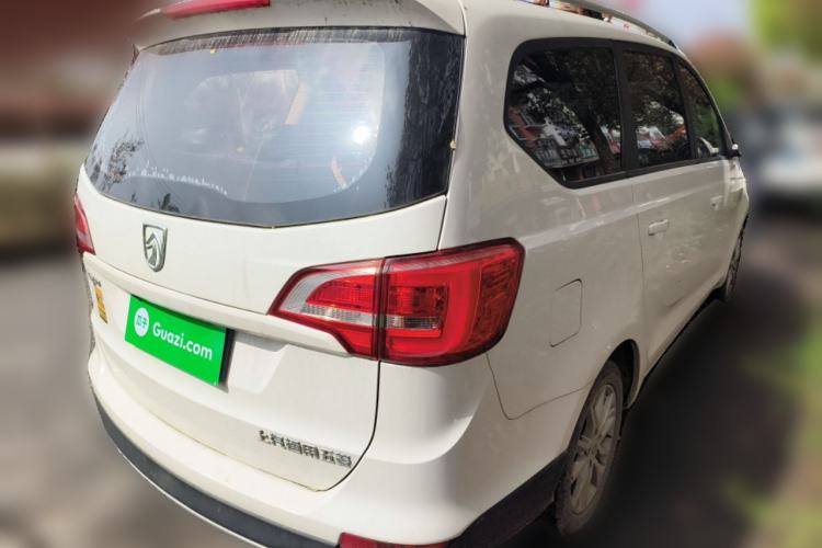 Used Baojun 730 2016 Revised 1.5L Manual Standard Version 7 Seats China V Emission Standard Rear Right 45 Deg