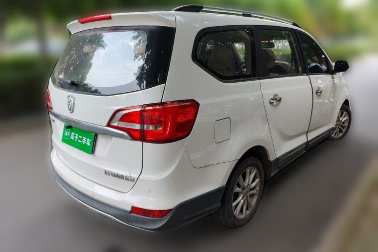Used Baojun 730 2016 1.5L Manual Comfort Version 7 Seats China V Emission Standard Rear Right 45 Deg