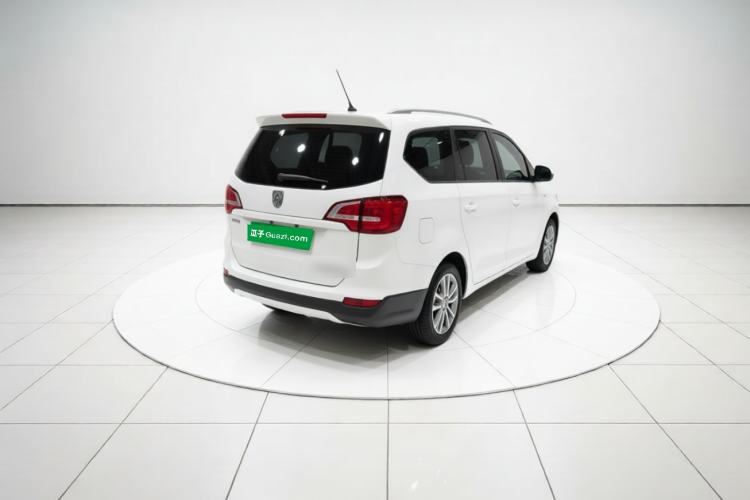 Used Baojun 730 2016 Revised 1.5L Manual Standard Version 7 Seats China V Emission Standard Rear Right 45 Deg