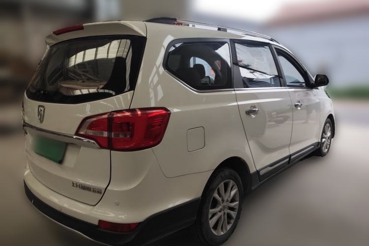 Used Baojun 730 2016 1.5L Manual Comfort Version 7 Seats China V Emission Standard Rear Right 45 Deg