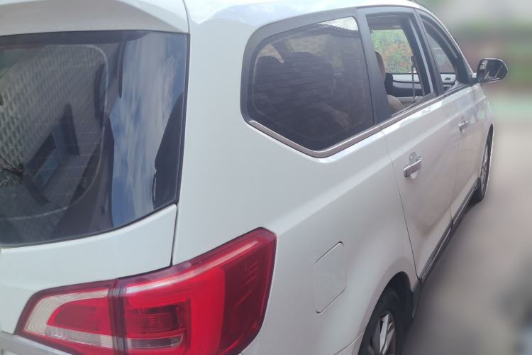 Used Baojun 730 2016 1.5L Manual Comfort Version 7 Seats China V Emission Standard Rear Right 45 Deg