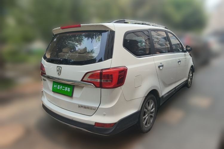 Used Baojun 730 2016 1.5L Manual Comfort Version 7 Seats China V Emission Standard Rear Right 45 Deg