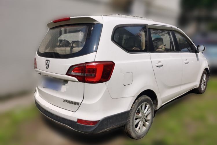 Used Baojun 730 2016 Revised 1.5L Manual Standard Version 7 Seats China V Emission Standard Rear Right 45 Deg