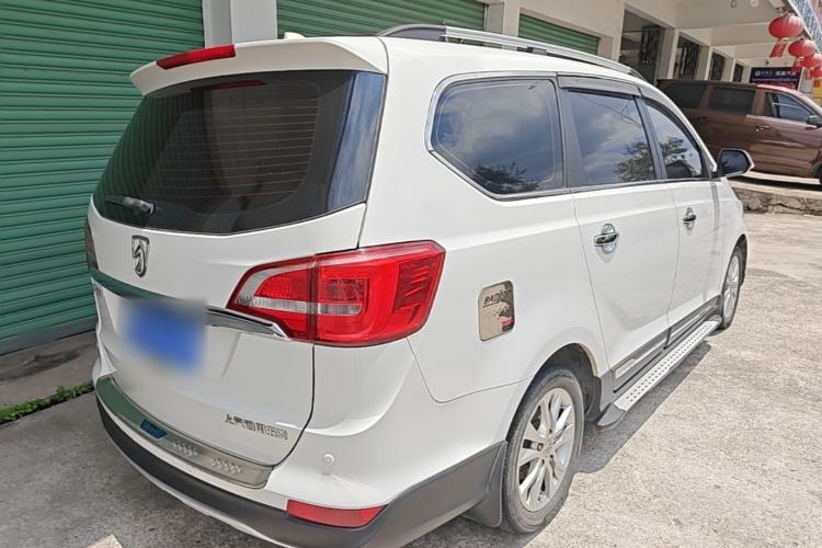 Used Baojun 730 2016 1.5L Manual Comfort Version 7 Seats China V Emission Standard Rear Right 45 Deg