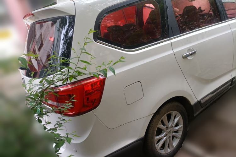Used Baojun 730 2016 1.8L iAMT Luxury Model 7 Seats Rear Right 45 Deg