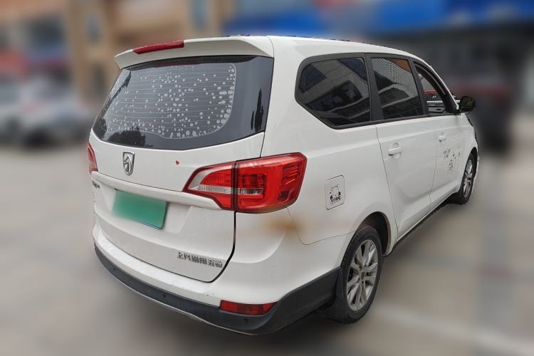 Used Baojun 730 2016 Revised 1.5L Manual Standard Version 7 Seats China V Emission Standard Rear Right 45 Deg