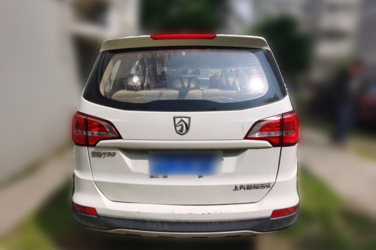 Used Baojun 730 2016 Revised 1.5L Manual Standard Version 7 Seats China V Emission Standard Rear