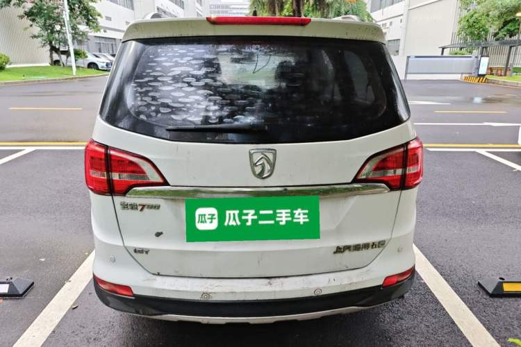 Used Baojun 730 2016 1.5T Manual Comfort Version 7 Seats Rear