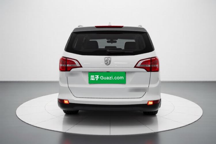 Used Baojun 730 2016 Revised 1.5L Manual Standard Version 7 Seats China V Emission Standard Rear