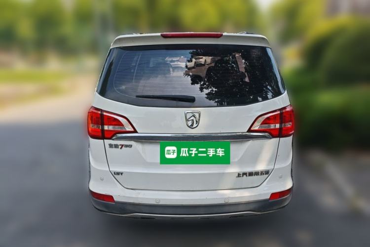 Used Baojun 730 2016 1.5T Manual Comfort Version 7 Seats Rear