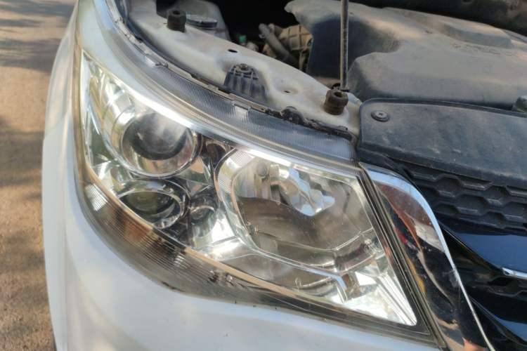 Used Baojun 730 2016 1.5L Manual Luxury Edition 7 Seats Right Front Headlight