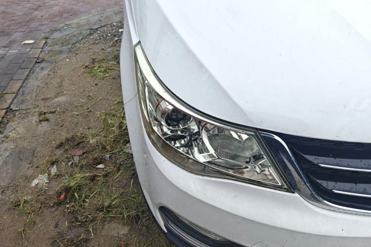 Used Baojun 730 2016 1.5L Manual Comfort Version 7 Seats China V Emission Standard Right Front Headlight