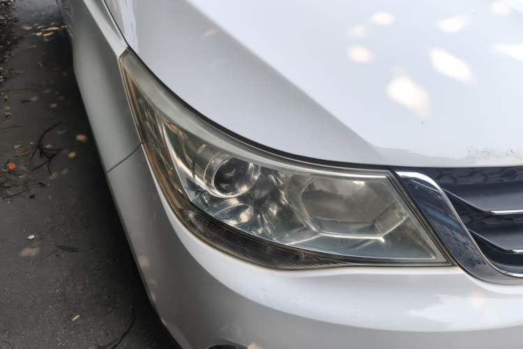 Used Baojun 730 2016 1.5L Manual Comfort Version 7 Seats China V Emission Standard Right Front Headlight