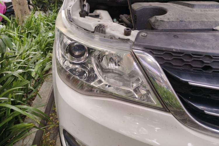 Used Baojun 730 2016 1.5L Manual Comfort Version 7 Seats China V Emission Standard Right Front Headlight