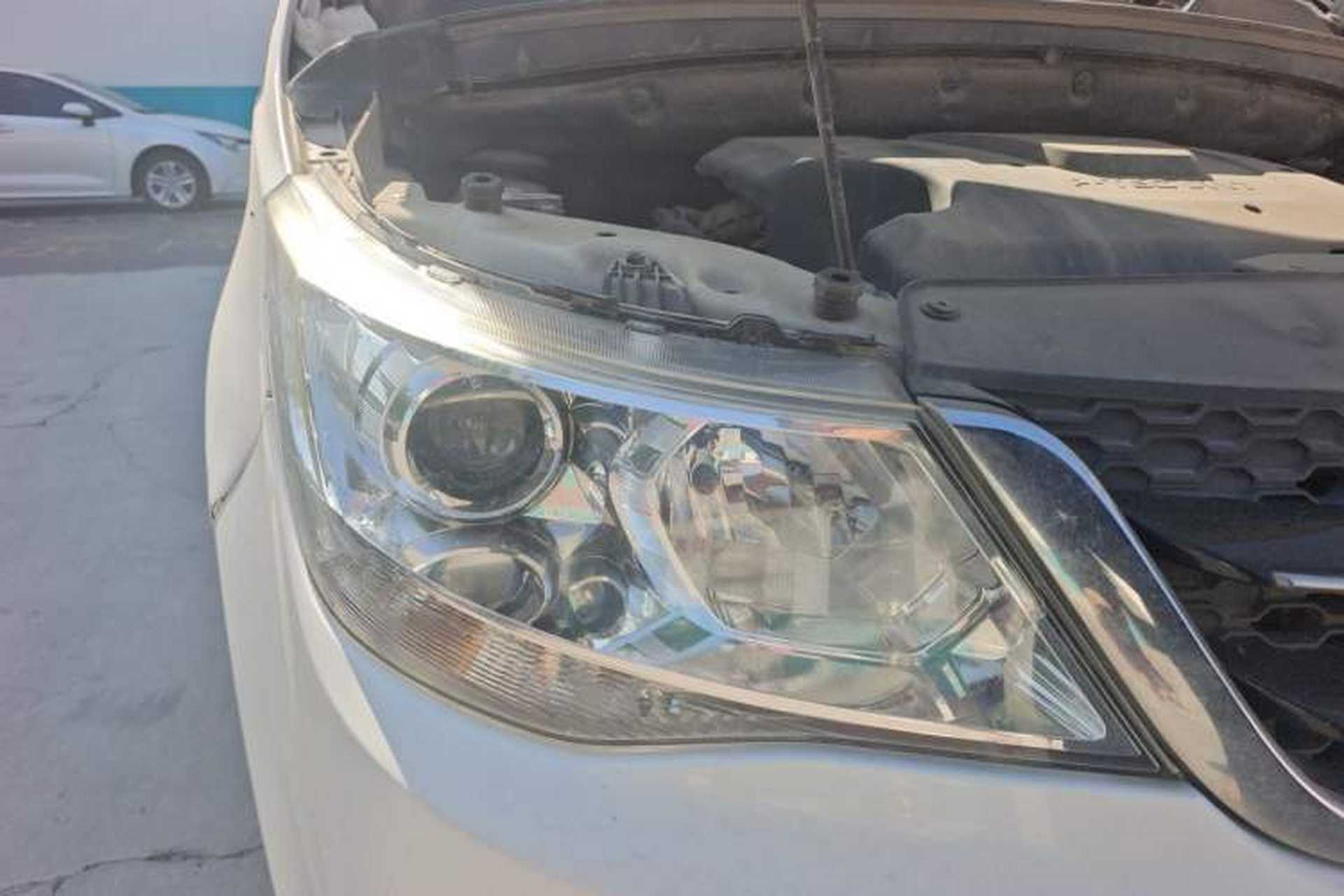 Used Baojun 730 2016 1.5L Manual Standard Version 7 Seats Right Front Headlight