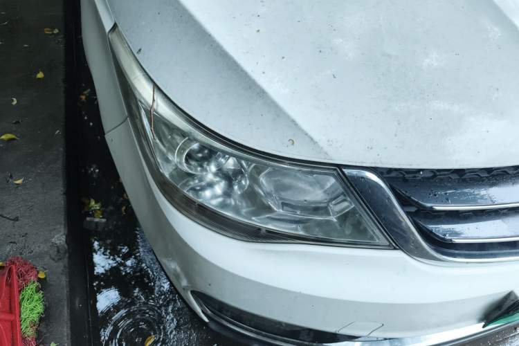 Used Baojun 730 2016 1.5T Manual Comfort Version 7 Seats Right Front Headlight