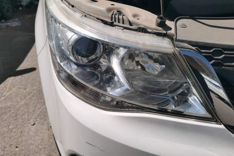 Used Baojun 730 2016 1.5L Manual Comfort Version 7 Seats China V Emission Standard Right Front Headlight