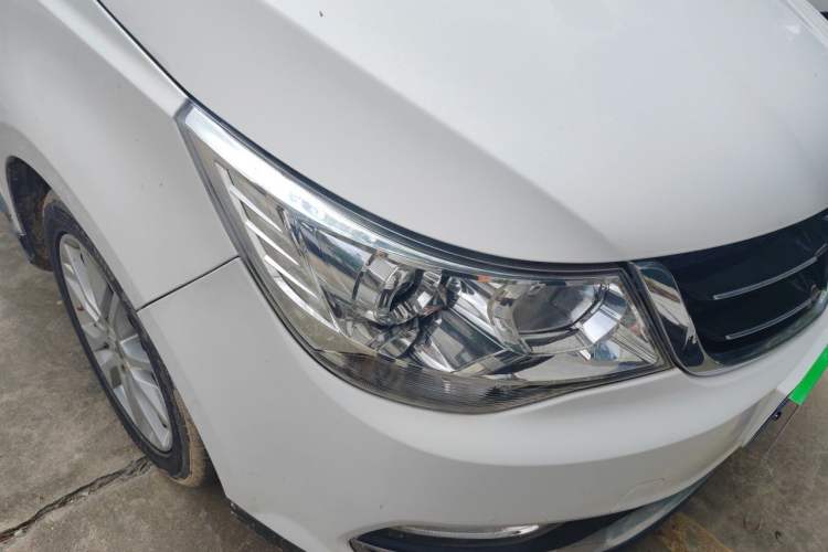 Used Baojun 730 2016 1.5L Manual Comfort Version 7 Seats China V Emission Standard Right Front Headlight