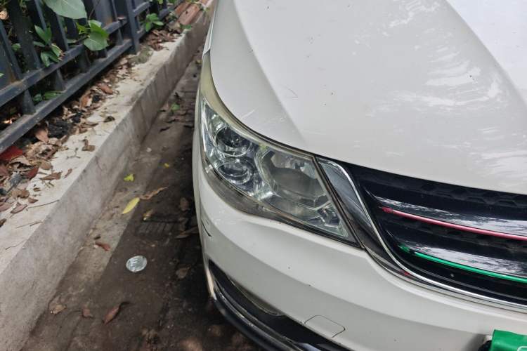 Used Baojun 730 2016 1.5L Manual Comfort Version 7 Seats China V Emission Standard Right Front Headlight