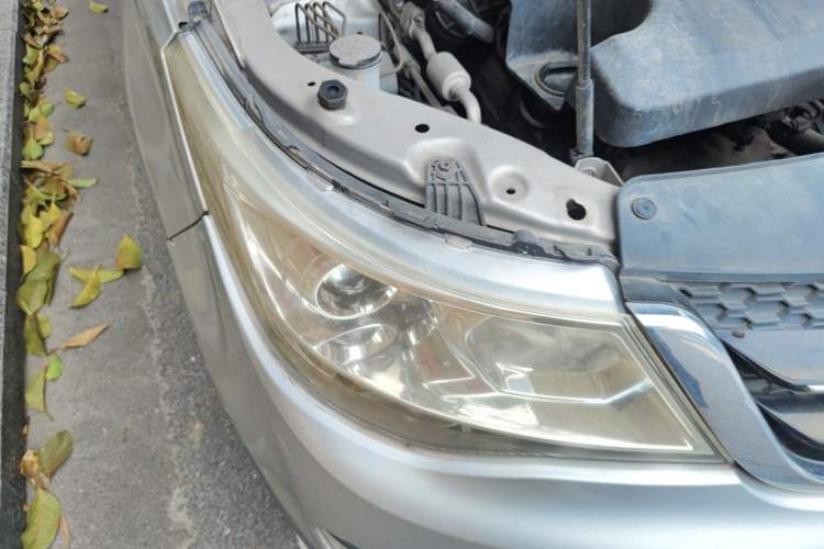 Used Baojun 730 2016 1.5L Manual Standard Version 7 Seats Right Front Headlight