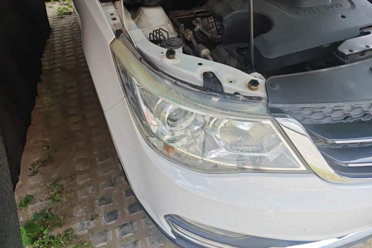 Used Baojun 730 2016 1.5L Manual Comfort Version 7 Seats China V Emission Standard Right Front Headlight