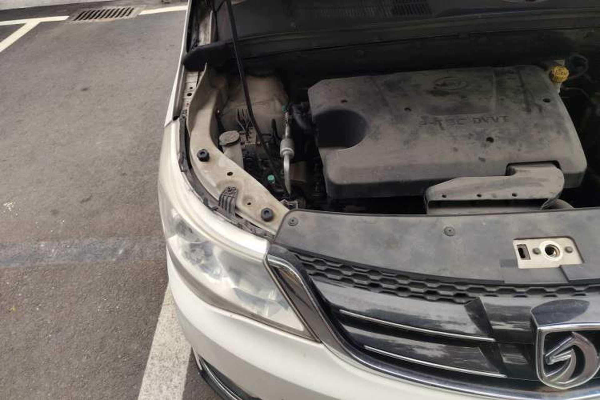 Used Baojun 730 2016 1.5L Manual Luxury Edition 7 Seats Right Front Headlight