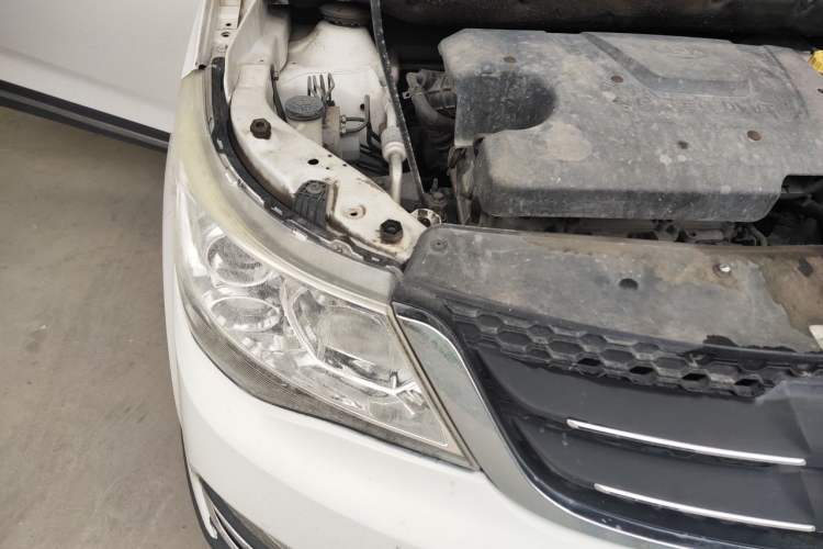 Used Baojun 730 2016 1.5L Manual Comfort Version 7 Seats China V Emission Standard Right Front Headlight