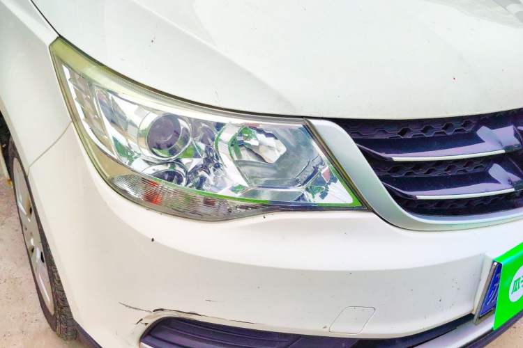 Used Baojun 730 2016 1.5L Manual Value Edition 7 Seats China V Emission Standard Right Front Headlight