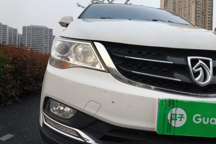 Used Baojun 730 2016 1.5L Manual Comfort Version 7 Seats China V Emission Standard Right Front Headlight