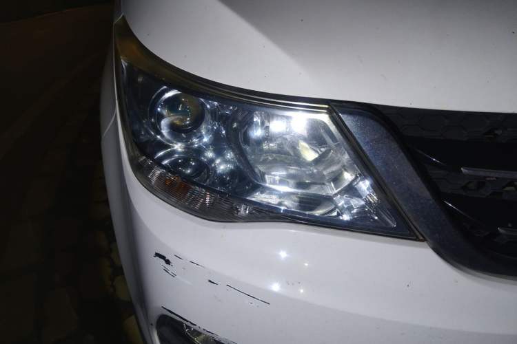 Used Baojun 730 2016 1.5L Manual Comfort Version 7 Seats China V Emission Standard Right Front Headlight