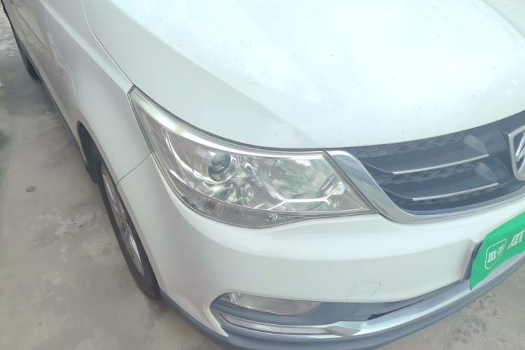 Used Baojun 730 2016 1.5L Manual Comfort Version 7 Seats China V Emission Standard Right Front Headlight