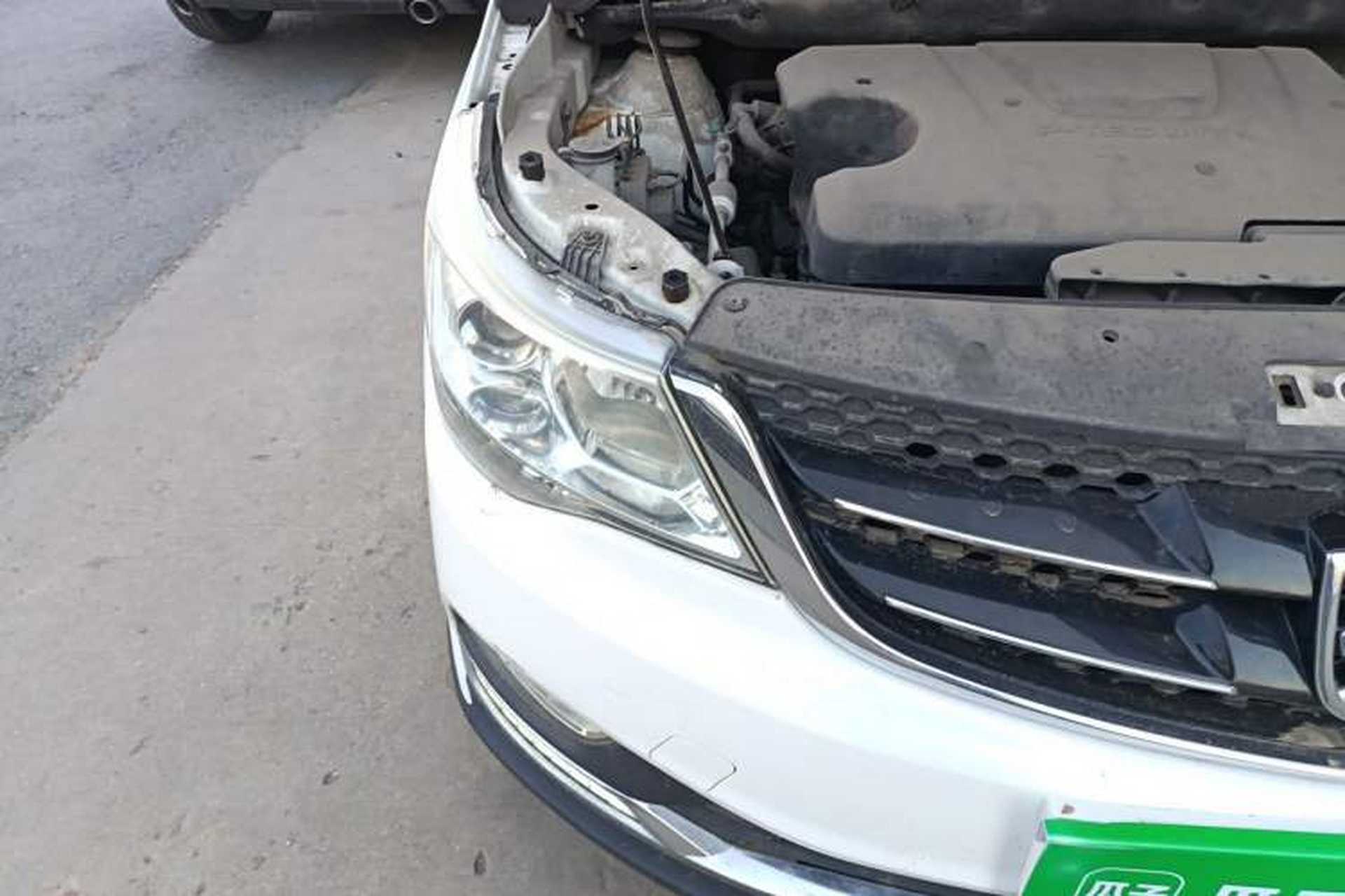 Used Baojun 730 2016 1.5L Manual Luxury Edition 7 Seats Right Front Headlight