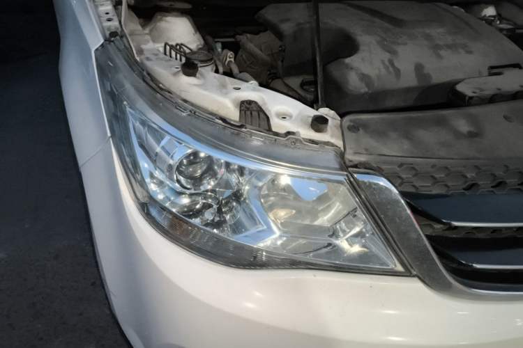 Used Baojun 730 2016 1.5L Manual Comfort Version 7 Seats China V Emission Standard Right Front Headlight