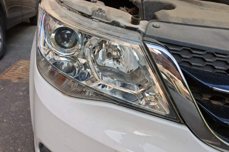 Used Baojun 730 2016 1.5L Manual Comfort Version 7 Seats China V Emission Standard Right Front Headlight