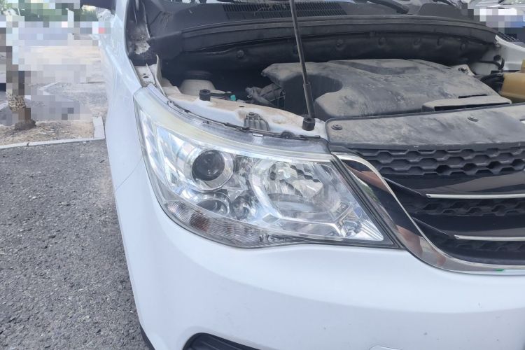 Used Baojun 730 2016 Revised 1.5L Manual Standard Version 7 Seats China V Emission Standard Right Front Headlight