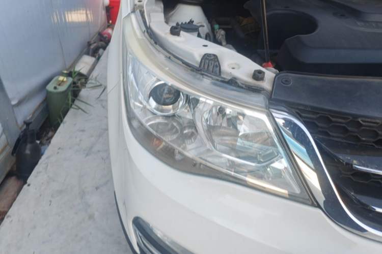 Used Baojun 730 2016 1.5L Manual Comfort Version 7 Seats China V Emission Standard Right Front Headlight