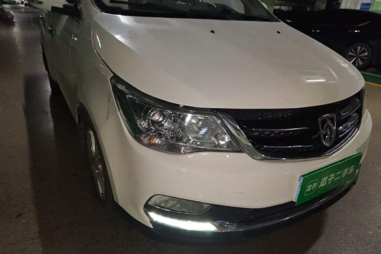 Used Baojun 730 2016 1.5L Manual Standard Version 7 Seats Right Front Headlight