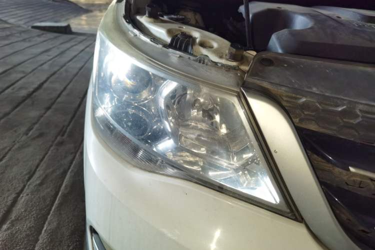 Used Baojun 730 2016 1.5L Manual Value Edition 7 Seats China V Emission Standard Right Front Headlight