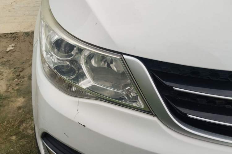 Used Baojun 730 2016 1.5L Manual Value Edition 7 Seats China V Emission Standard Right Front Headlight