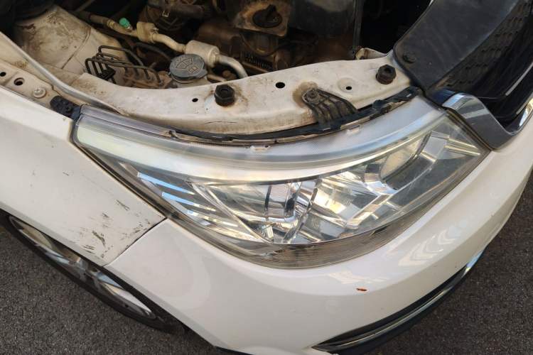 Used Baojun 730 2016 1.5L Manual Comfort Version 7 Seats China V Emission Standard Right Front Headlight