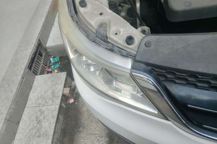 Used Baojun 730 2016 1.5L Manual Comfort Version 7 Seats China V Emission Standard Right Front Headlight