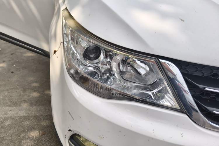 Used Baojun 730 2016 1.5L Manual Comfort Version 7 Seats China V Emission Standard Right Front Headlight