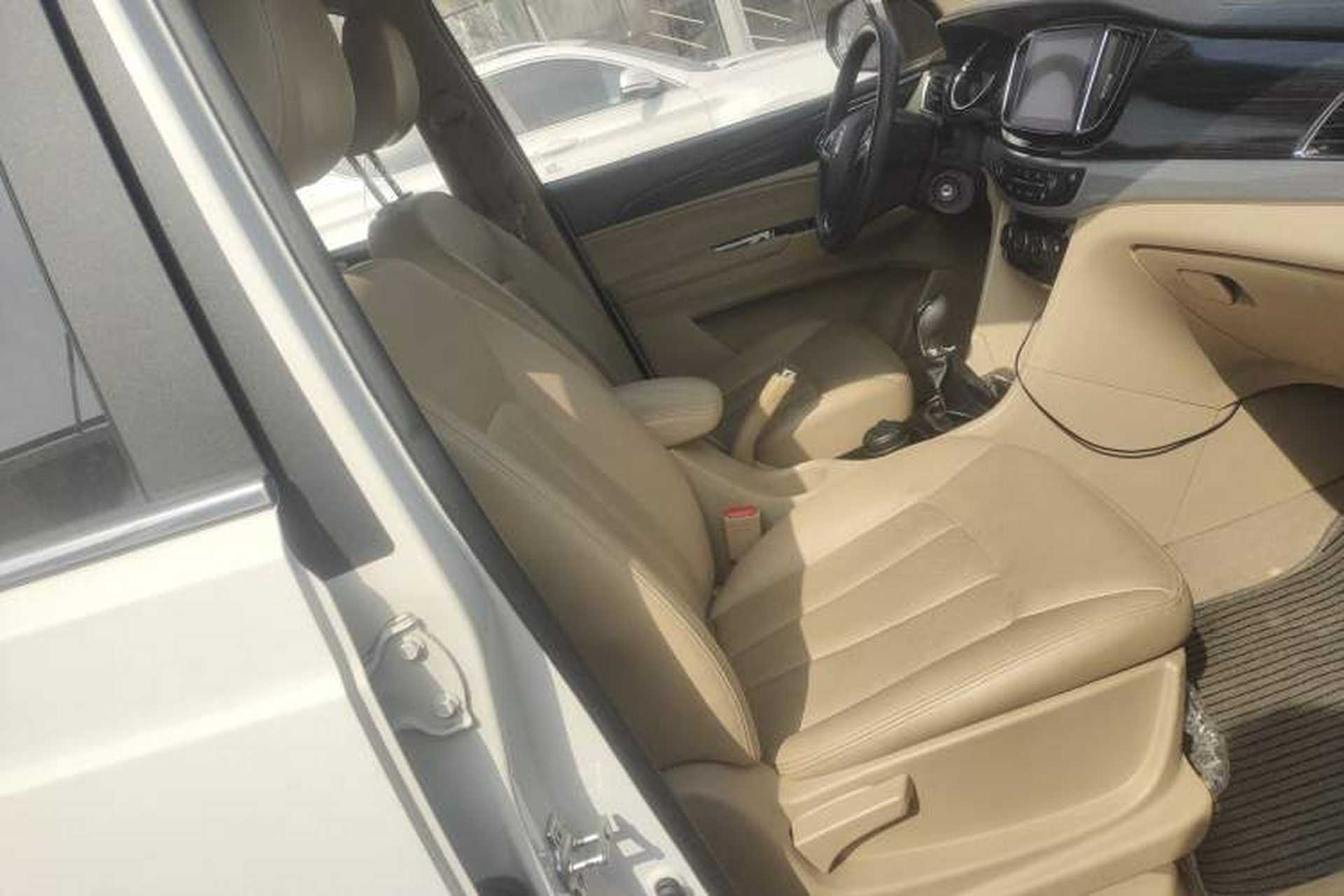 Used Baojun 730 2016 1.5L Manual Comfort Version 7 Seats China V Emission Standard Right Front Seat