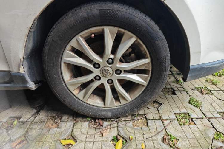 Used Baojun 730 2016 1.8L iAMT Luxury Model 7 Seats Right Front Wheel Hub